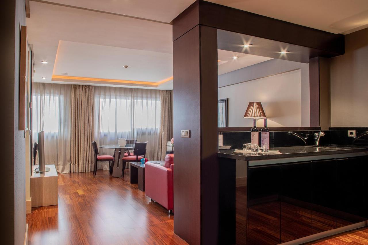 Washington Parquesol Suites & Hotel Valladolid Esterno foto