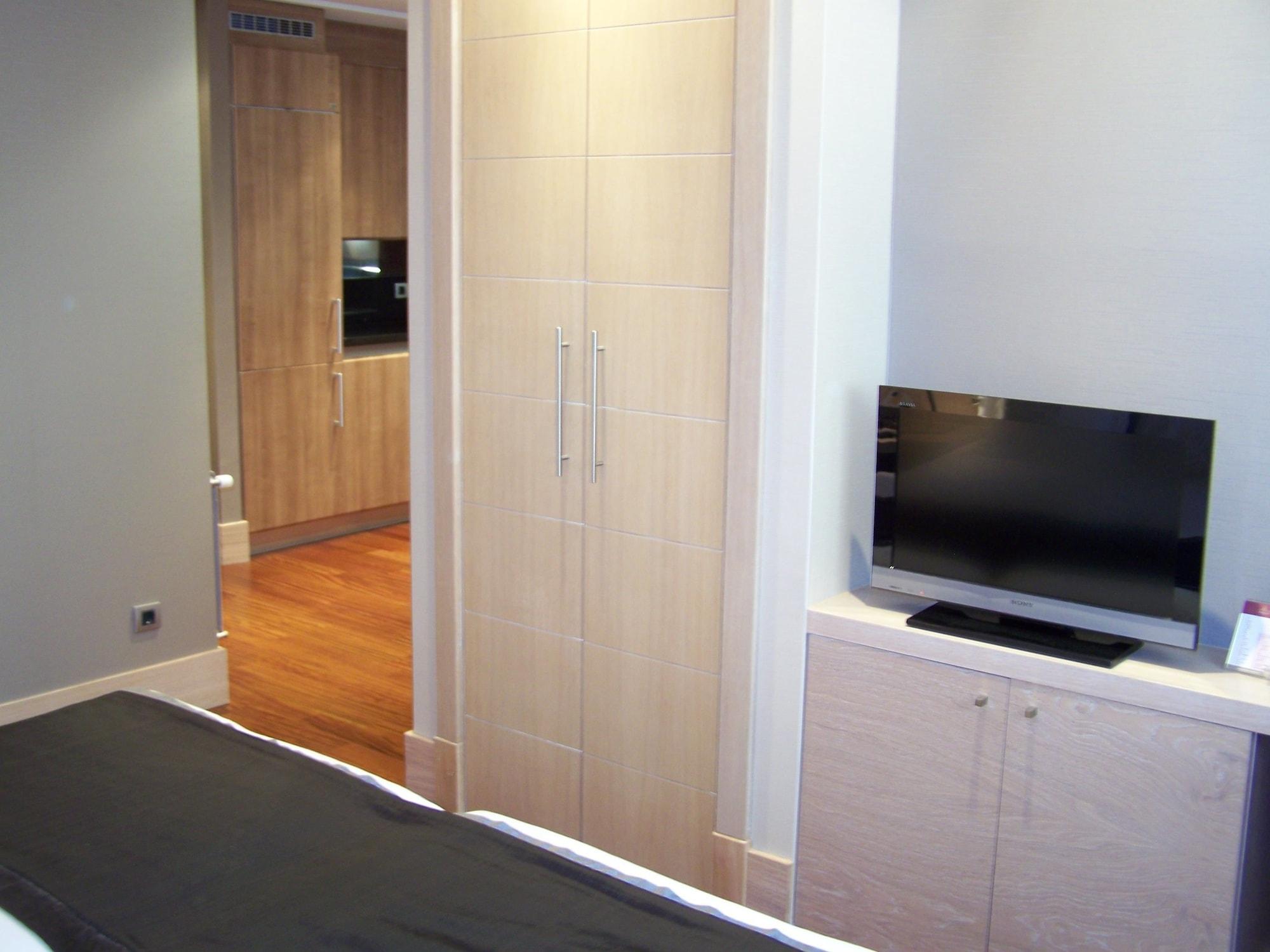 Washington Parquesol Suites & Hotel Valladolid Esterno foto