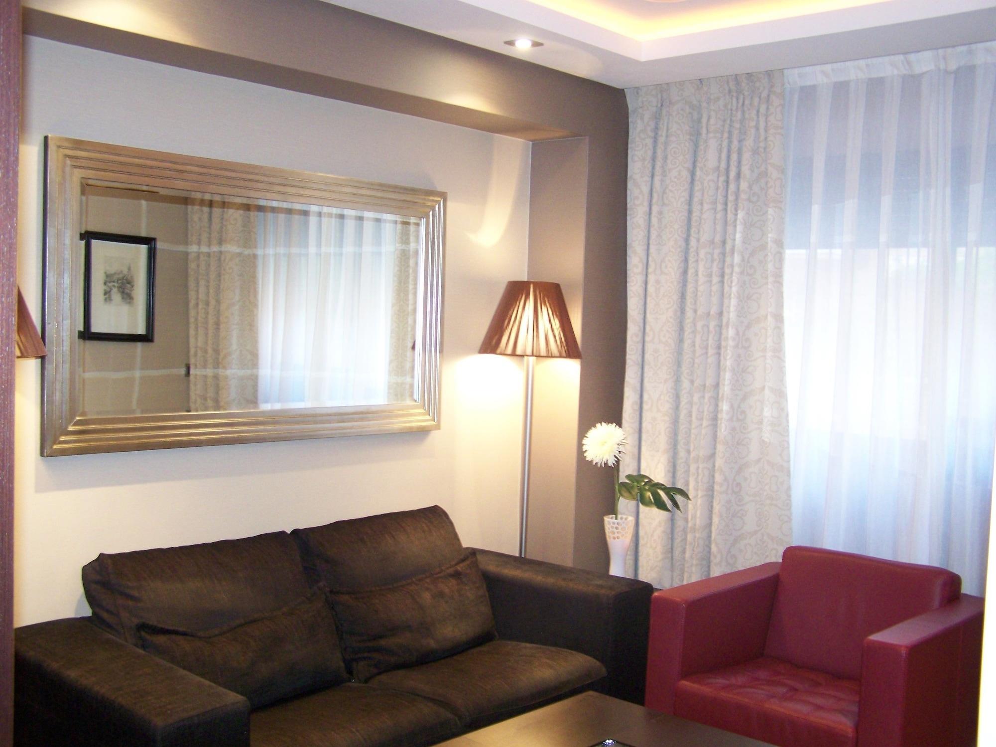 Washington Parquesol Suites & Hotel Valladolid Esterno foto