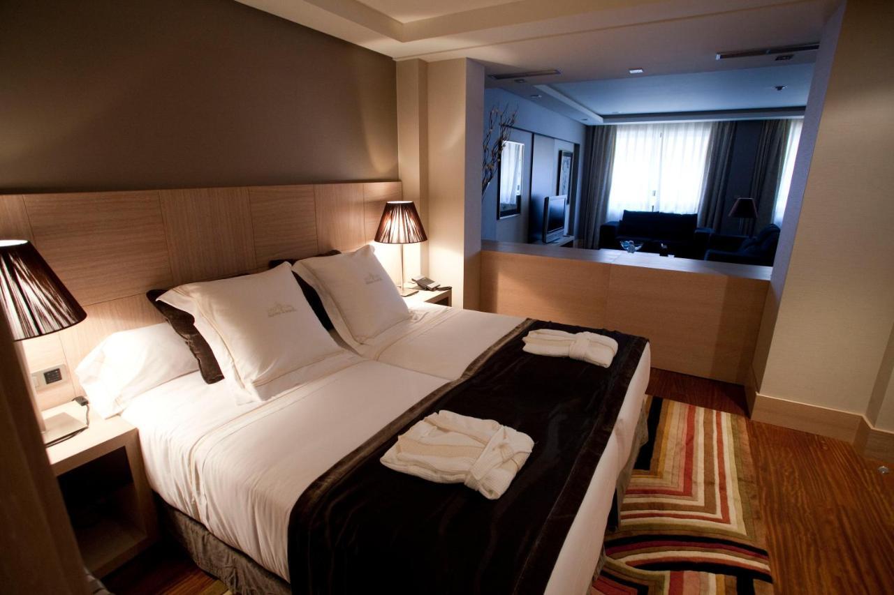 Washington Parquesol Suites & Hotel Valladolid Esterno foto