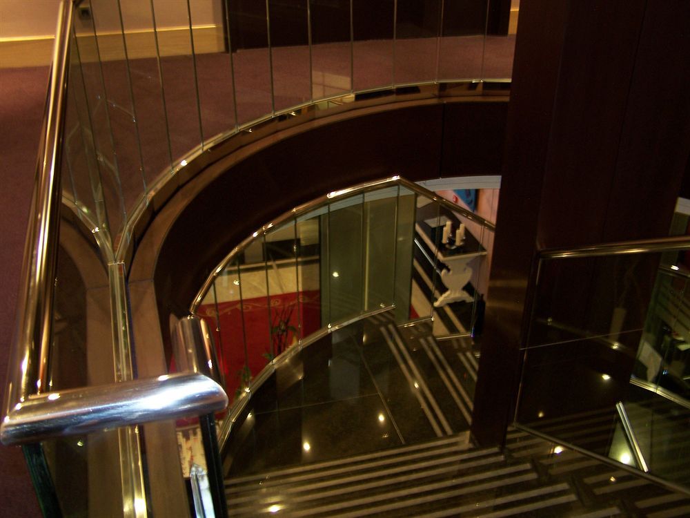 Washington Parquesol Suites & Hotel Valladolid Esterno foto